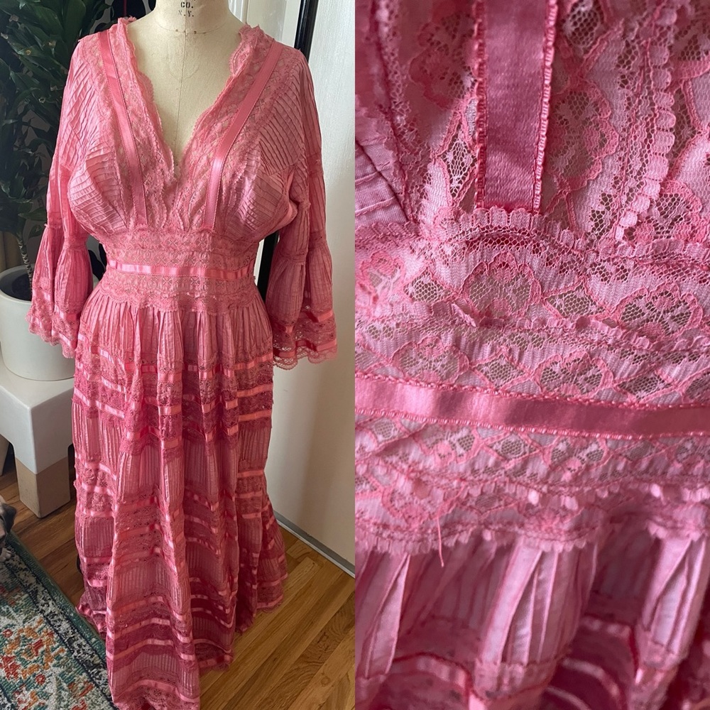 M/L Pink 1960s Mexican Wedding Dress